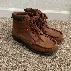 Levi's Boys Size 6 Brown High Top Boots